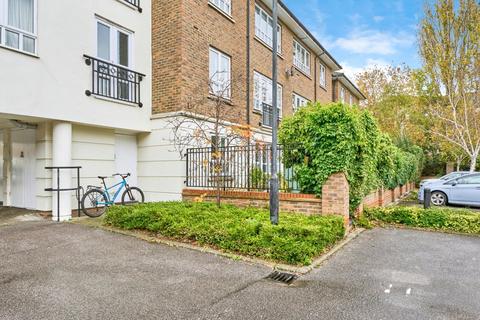 Samuel Gray Gardens, Kingston upon Thames, KT2