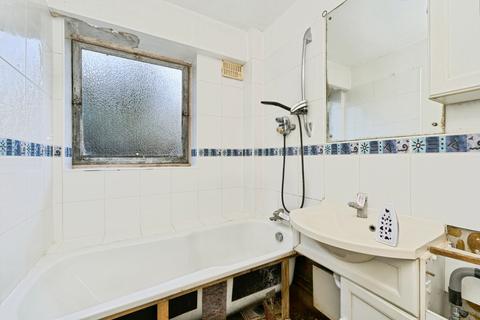 2 bedroom maisonette for sale, Watermill Close, Richmond, TW10