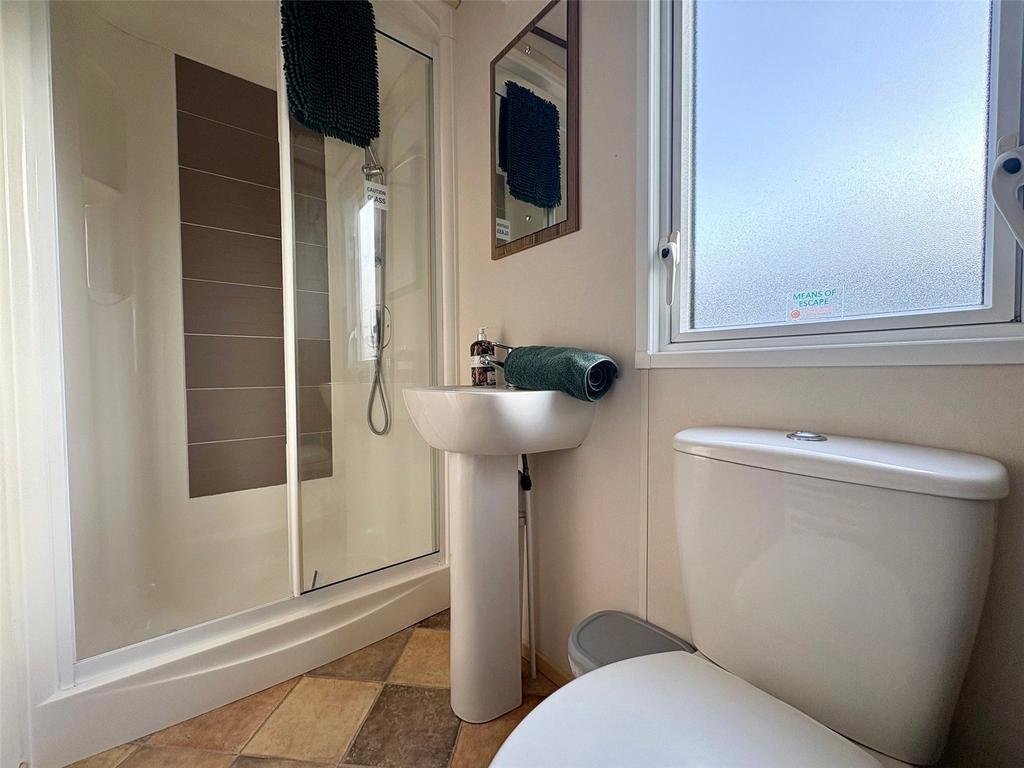 Shower/Cloakroom
