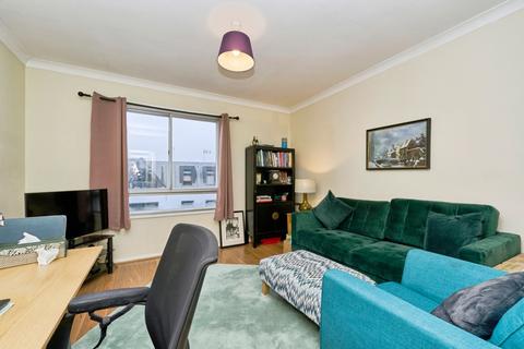 undefined, Albert Road, Kingston upon Thames, KT1