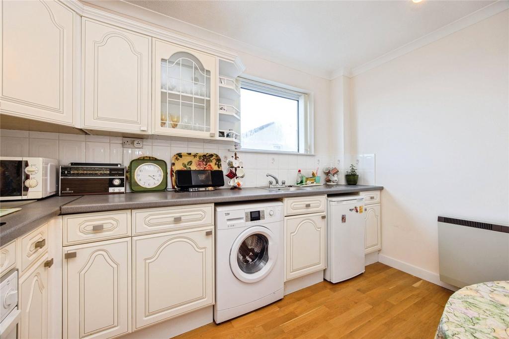Kitchen/Breakfast Rm