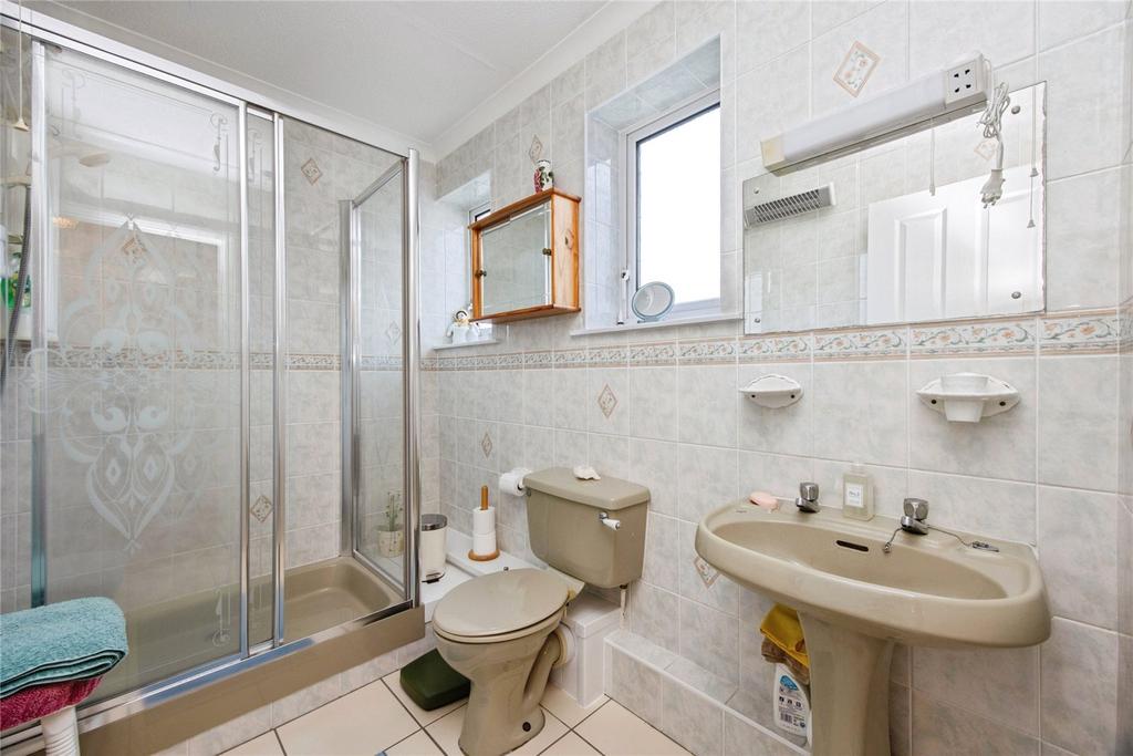 Shower/Cloakroom