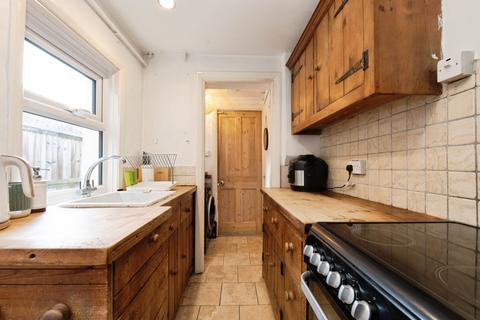 3 bedroom terraced house for sale, Kingston Road, Leatherhead, Surrey, KT22