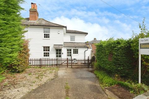 Middle Road, Leatherhead, Surrey, KT22