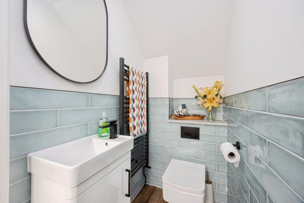 Gf Cloakroom
