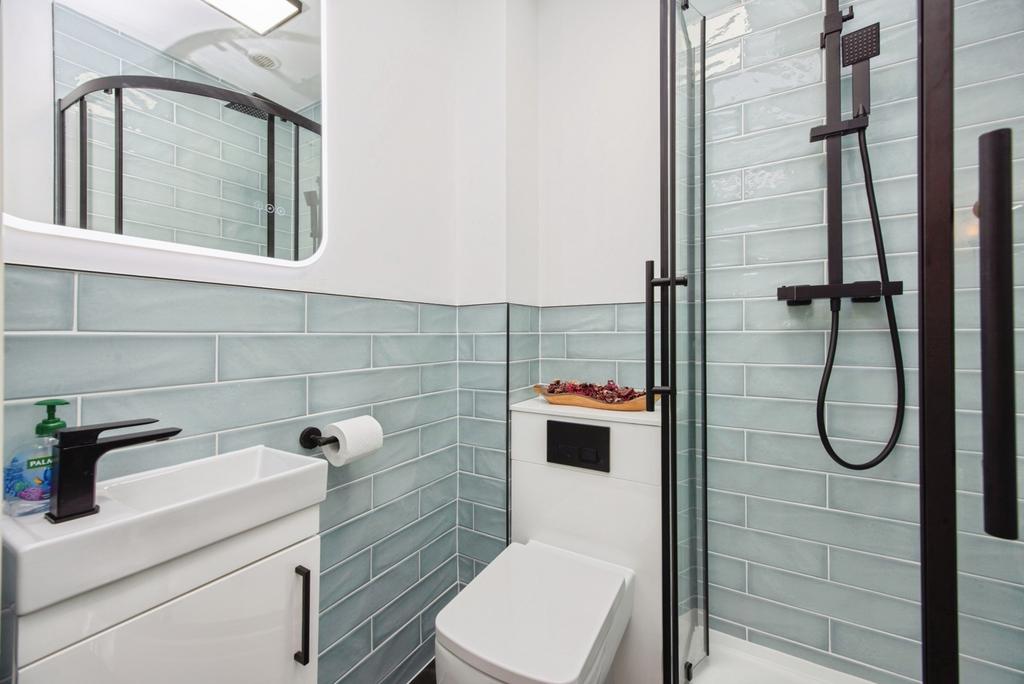 En Suite Shower/Wc