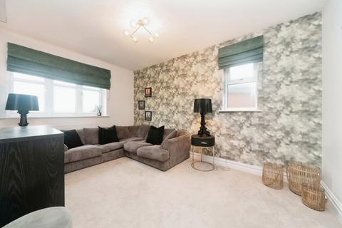 4 bedroom semi-detached house for sale, Consort Drive, Leatherhead, Surrey, KT22