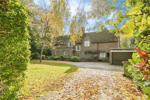 undefined, Cobham Road, Fetcham, Leatherhead, Surrey, KT22