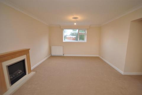 2 bedroom flat to rent, Brookhurst Court, Beverley Road, Leamington Spa