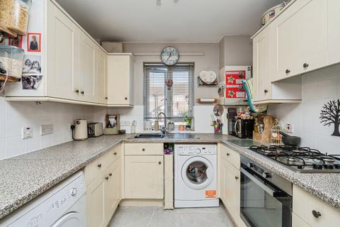 2 bedroom end of terrace house for sale, Norwood Close, Effingham, Leatherhead, Surrey, KT24