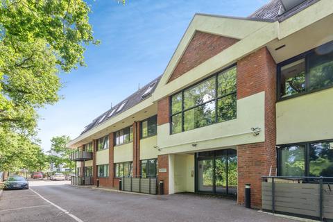 1 bedroom flat for sale, Challenge Court, Leatherhead, Surrey, KT22