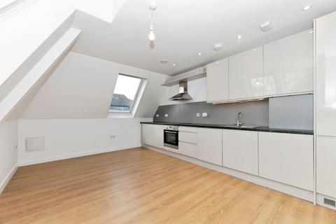 2 bedroom flat for sale, Challenge Court, Leatherhead, Surrey, KT22