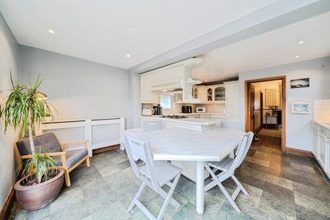 undefined, Kingston Road, Leatherhead, Surrey, KT22