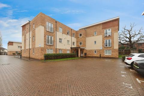 2 bedroom flat for sale, Thornton Close, Leatherhead, Surrey, KT22