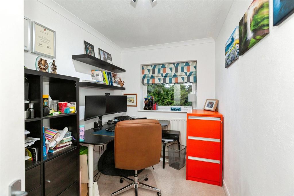 Bedroom 4 / Office