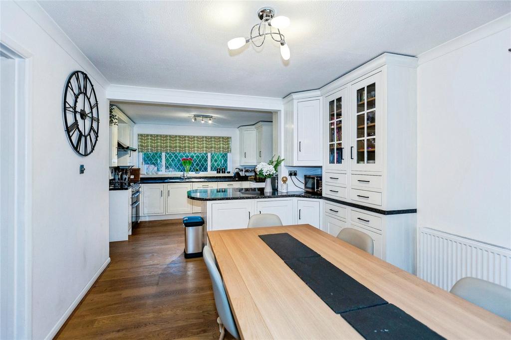 Kitchen / Dining