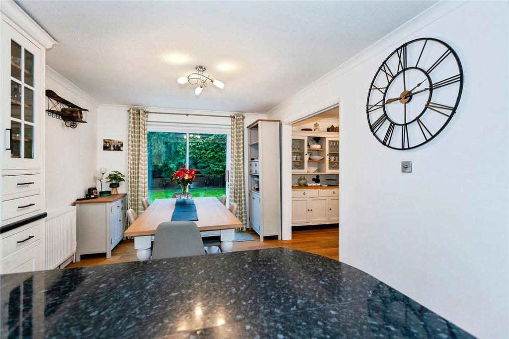 Kitchen / Dining