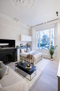 Studio to rent, - Kensington Gardens Square, London W2