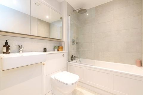 undefined, Kings Road, Newbury, Berkshire, RG14