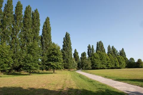 undefined, St. Cloud Way, Maidenhead, Berkshire, SL6