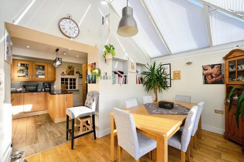 4 bedroom house for sale, Purbeck Close, Merstham, Redhill, Surrey, RH1