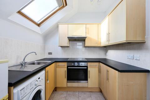 1 bedroom flat for sale, Grovehill Road, Redhill, Surrey, RH1