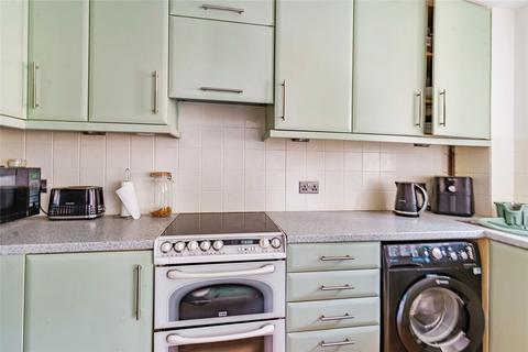 1 bedroom flat for sale, Garlands Road, REDHILL, Surrey, RH1