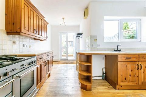 3 bedroom house for sale - Trindles Road, South Nutfield, Redhill, Surrey, RH1