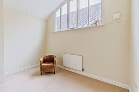 1 bedroom flat for sale, Old School Close, REDHILL, Surrey, RH1