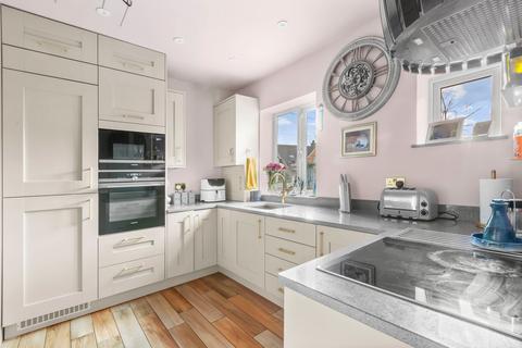 3 bedroom semi-detached house for sale, Grove Lane, Aylesbury HP17