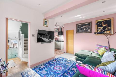 3 bedroom semi-detached house for sale, Grove Lane, Aylesbury HP17