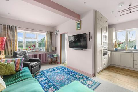 3 bedroom semi-detached house for sale, Grove Lane, Aylesbury HP17