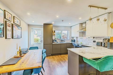 2 bedroom house for sale, Alpine Road, Redhill, Surrey, RH1