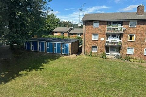 Carrington Close, Redhill, Surrey, RH1