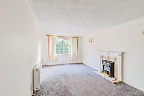 1 bedroom flat for sale, Linkfield Lane, REDHILL, Surrey, RH1