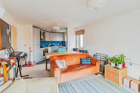 Reynolds Avenue, REDHILL, Surrey, RH1