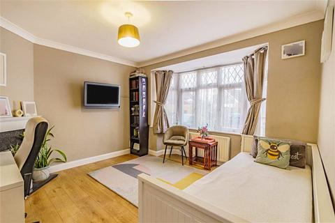 3 bedroom end of terrace house for sale, Prince Albert Square, Redhill, Surrey, RH1