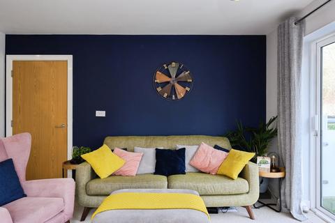 undefined, Canalside, Redhill, Surrey, RH1