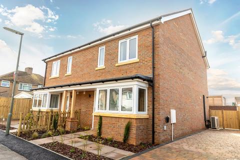 3 bedroom semi-detached house for sale, Wimborne Avenue, Redhill, Surrey, RH1
