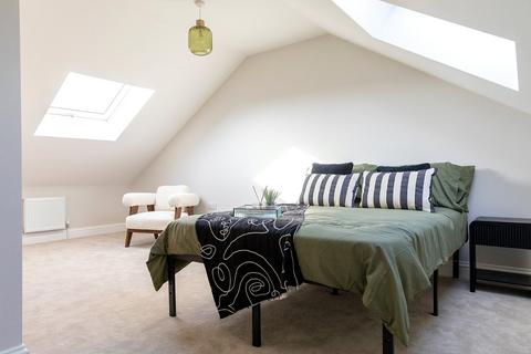 3 bedroom semi-detached house for sale, Wimborne Avenue, Redhill, Surrey, RH1