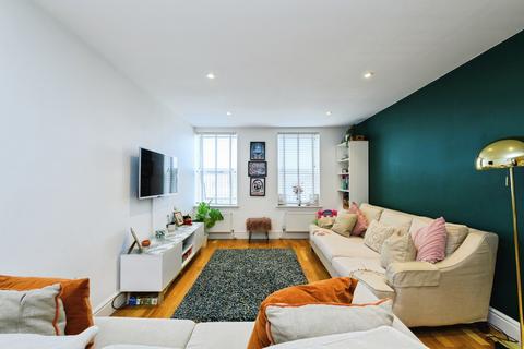 London Road, SUTTON, Surrey, SM3