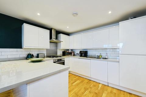 London Road, SUTTON, Surrey, SM3