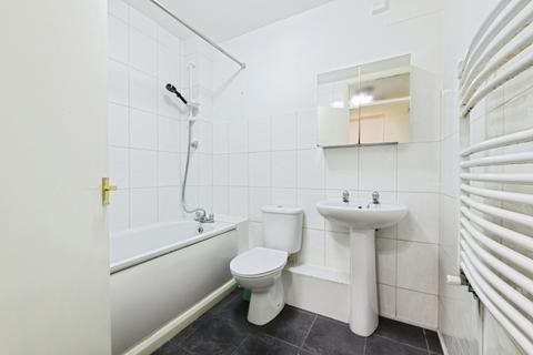 undefined, St. James Road, Sutton, SM1