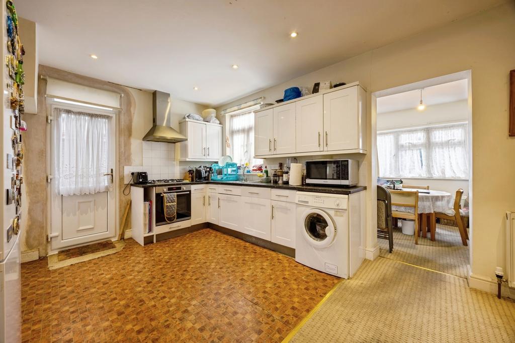 Pbox-IMG.jpg