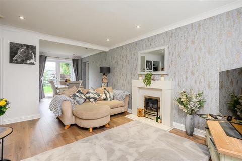4 bedroom detached house for sale, Wellesley Close, Clifton Moor, York, YO30 4YA