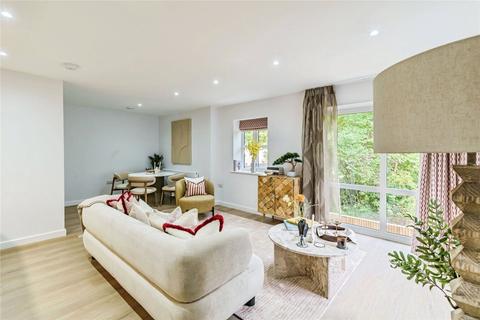 2 bedroom flat for sale, Outwood Lane, Chipstead, Coulsdon, Surrey, CR5