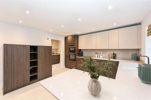 undefined, Huntersfield Farm, Fairlawn Road, Banstead, Surrey, SM7