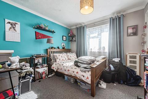 undefined, Warblington Close, TADLEY, Hampshire, RG26