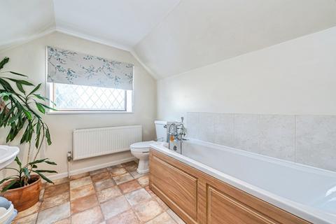 undefined, The Street, TADLEY, Hampshire, RG26