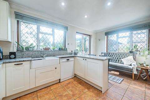 undefined, The Street, TADLEY, Hampshire, RG26